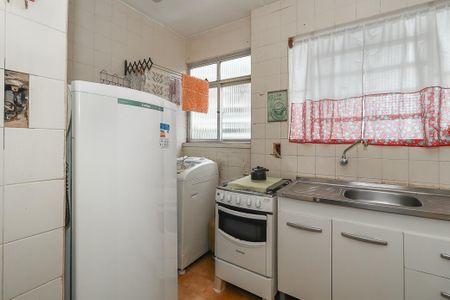 Cozinha de apartamento para alugar com 1 quarto, 46m² em Passo D’areia, Porto Alegre