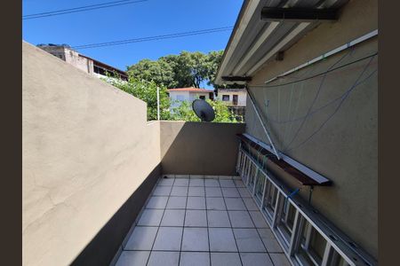 Casa para alugar com 71m², 2 quartos e 1 vagaÁrea externa