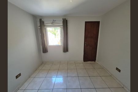 Casa para alugar com 71m², 2 quartos e 1 vagaQuarto