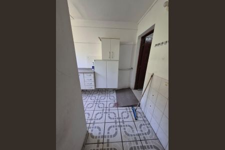 Casa para alugar com 71m², 2 quartos e 1 vagaÁrea de serviço