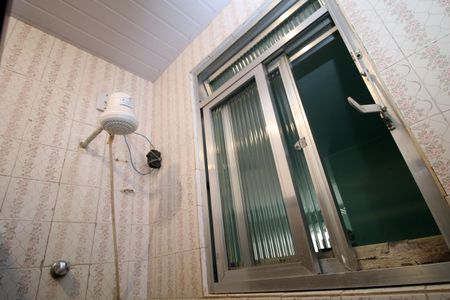 Casa para alugar com 71m², 2 quartos e sem vagaBanheiro