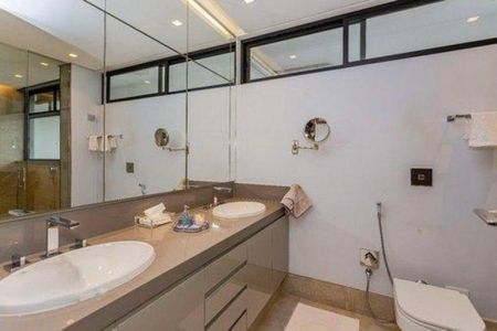 Apartamento à venda com 2 quartos, 182m² em Jardim Paulista, São Paulo