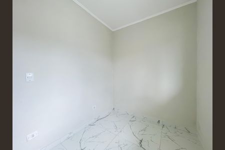 Quarto 2 de casa para alugar com 2 quartos, 65m² em Vila Menck, Osasco