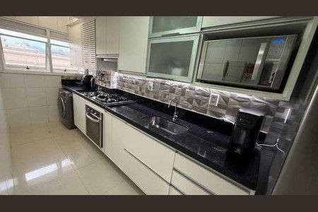 Apartamento à venda com 77m², 3 quartos e 1 vaga