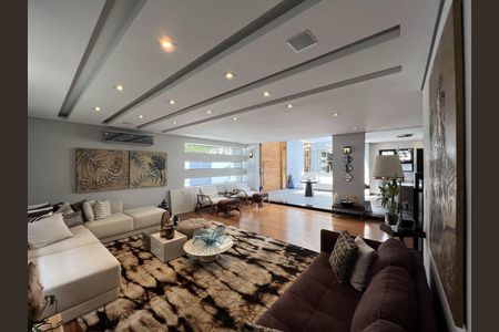 Casa à venda com 400m², 4 quartos e 4 vagas