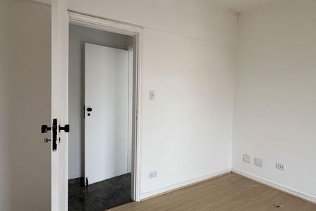 Apartamento para alugar com 189m², 3 quartos e 1 vaga Apartamento para alugar com 189m², 3 quartos e 1 vagaQuarto 1