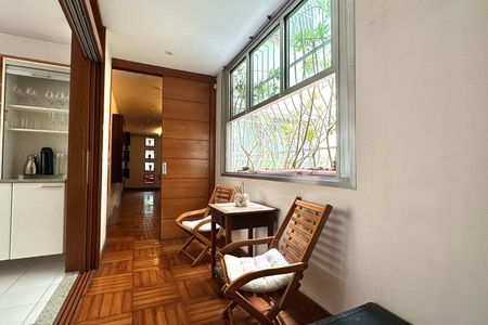 Apartamento à venda com 309m², 5 quartos e 3 vagas