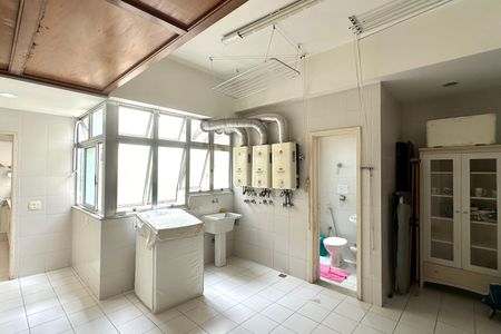 Apartamento à venda com 309m², 5 quartos e 3 vagas