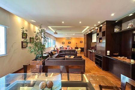 Apartamento à venda com 309m², 5 quartos e 3 vagas