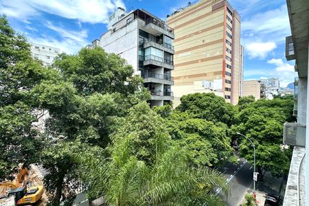 Apartamento à venda com 309m², 5 quartos e 3 vagas
