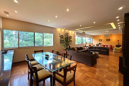 Apartamento à venda com 309m², 5 quartos e 3 vagas