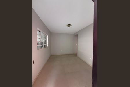 Sala de casa para alugar com 2 quartos, 90m² em Fazenda da Juta, São Paulo