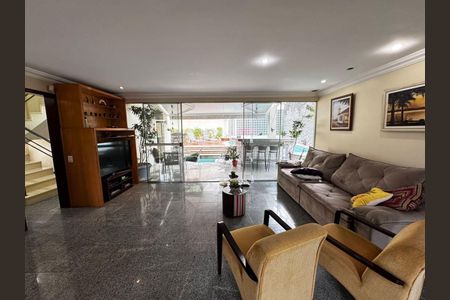 Casa à venda com 5 quartos, 431m² em Barra da Tijuca, Rio de Janeiro