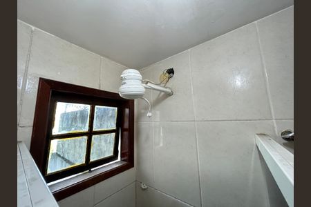 Casa para alugar com 72m², 2 quartos e 1 vagaChuveiro