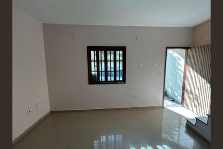 Sala de casa para alugar com 2 quartos, 72m² em Madureira, Rio de Janeiro