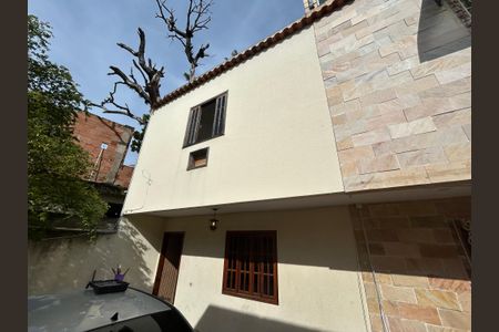 Casa para alugar com 72m², 2 quartos e 1 vagaFachada