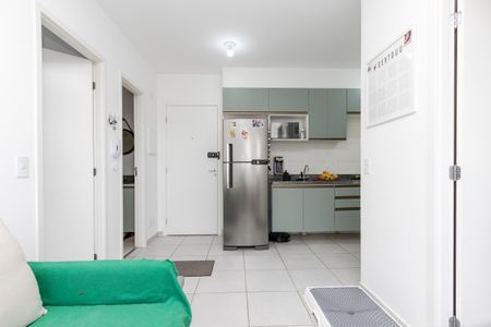 Sala de apartamento para alugar com 2 quartos, 34m² em Santo Amaro, São Paulo