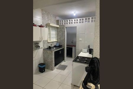 Casa para alugar com 2 quartos, 75m² em Banco de Areia, Mesquita