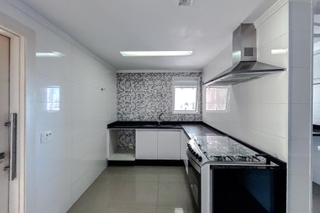 Apartamento para alugar com 136m², 3 quartos e 3 vagas Apartamento para alugar com 136m², 3 quartos e 3 vagasCozinha