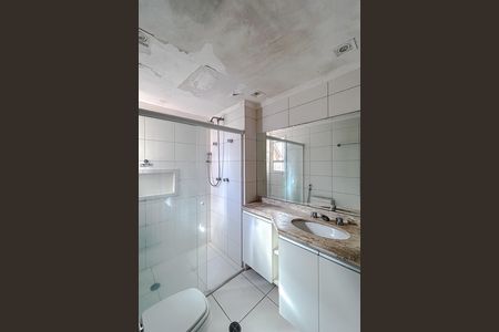 Apartamento para alugar com 136m², 3 quartos e 3 vagas Apartamento para alugar com 136m², 3 quartos e 3 vagasBanheiro da Suíte 1