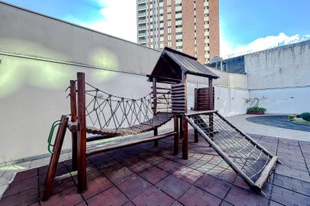 Apartamento para alugar com 136m², 3 quartos e 3 vagas Apartamento para alugar com 136m², 3 quartos e 3 vagasÁrea comum - Playground