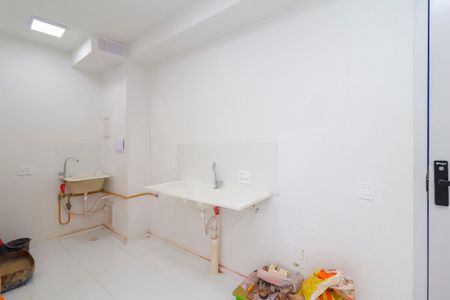 Apartamento para alugar com 40m², 2 quartos e sem vaga Apartamento para alugar com 40m², 2 quartos e sem vagaCozinha e Área de Serviço