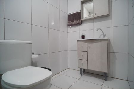 Casa à venda com 65m², 1 quarto e 2 vagasBanheiro da Suíte