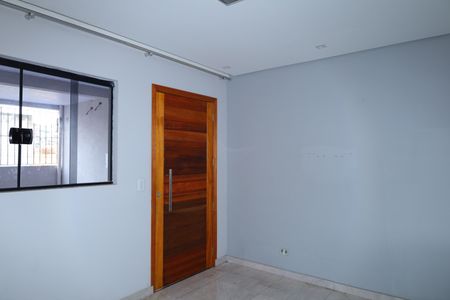 Casa para alugar com 86m², 2 quartos e sem vagaSala