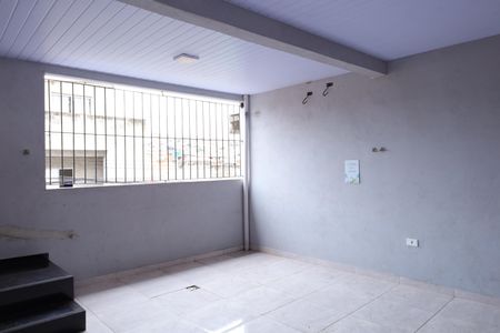 Casa para alugar com 86m², 2 quartos e sem vagaQuintal