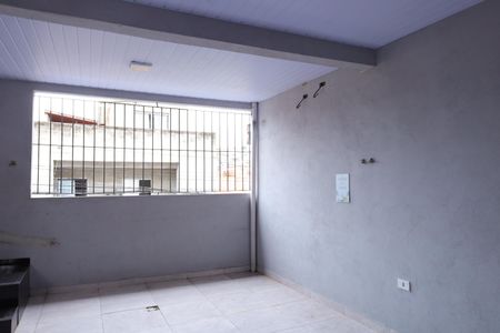 Casa para alugar com 86m², 2 quartos e sem vagaQuintal