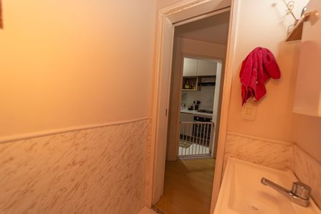 Casa de condomínio à venda com 100m², 3 quartos e 1 vagaLavabo