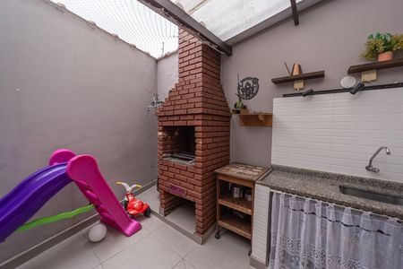 Casa de condomínio à venda com 100m², 3 quartos e 1 vagaÁrea gourmet