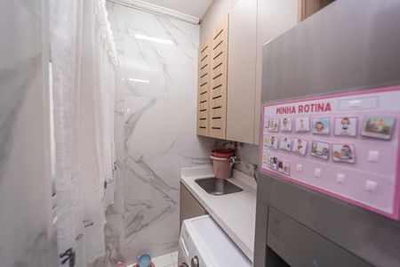 Casa de condomínio à venda com 100m², 3 quartos e 1 vagaÁrea de Serviço