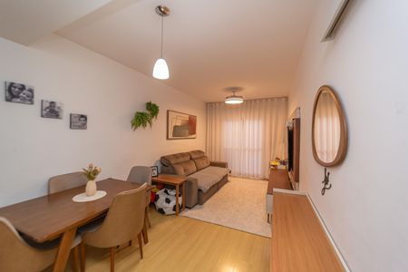 Sala de casa de condomínio à venda com 3 quartos, 100m² em Vila Pierina, São Paulo