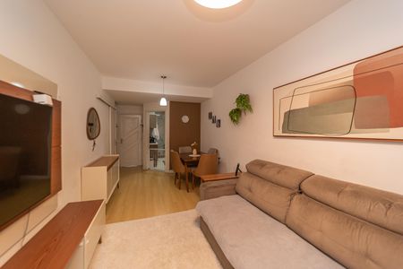 Sala de casa de condomínio à venda com 3 quartos, 100m² em Vila Pierina, São Paulo