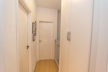 Casa de condomínio à venda com 100m², 3 quartos e 1 vagaCorredor