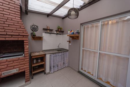 Casa de condomínio à venda com 100m², 3 quartos e 1 vagaÁrea gourmet