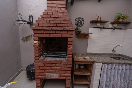 Casa de condomínio à venda com 100m², 3 quartos e 1 vagaÁrea gourmet