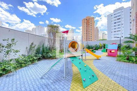 Apartamento à venda com 146m², 4 quartos e 2 vagasÁrea comum - Playground