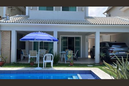 Casa de condomínio à venda com 320m², 4 quartos e 3 vagasÁrea externa