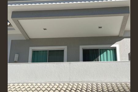 Casa de condomínio à venda com 320m², 4 quartos e 3 vagasVaranda