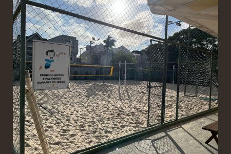 Casa de condomínio à venda com 320m², 4 quartos e 3 vagasÁrea externa