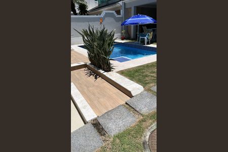 Casa de condomínio à venda com 320m², 4 quartos e 3 vagasVista da varanda