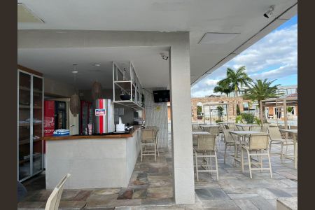 Casa de condomínio à venda com 320m², 4 quartos e 3 vagasÁrea externa