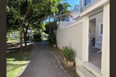 Casa de condomínio à venda com 320m², 4 quartos e 3 vagasÁrea externa