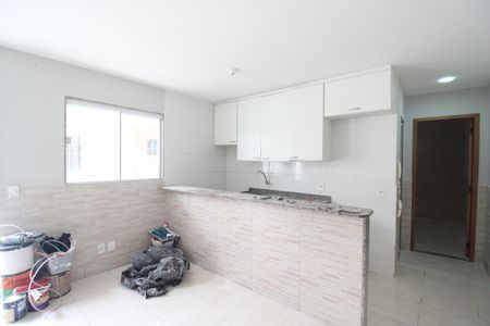 Sala de kitnet/studio para alugar com 1 quarto, 55m² em Curicica, Rio de Janeiro