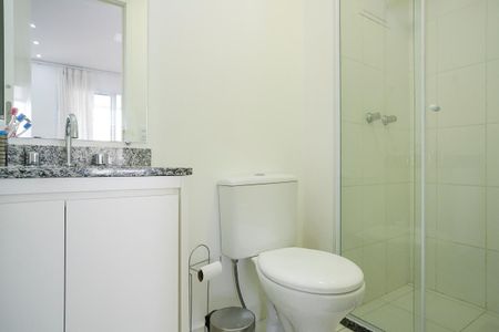 Banheiro de apartamento à venda com 1 quarto, 36m² em Rudge Ramos, São Bernardo do Campo