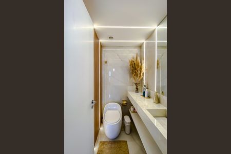 Apartamento à venda com 84m², 2 quartos e 1 vagaLavabo