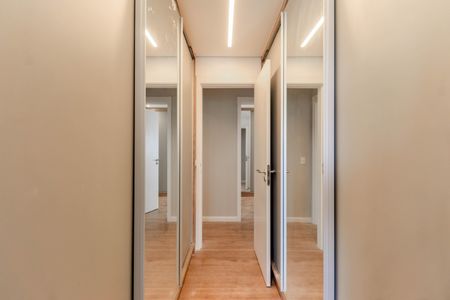 Apartamento à venda com 110m², 3 quartos e 2 vagasCloset da Suíte 1