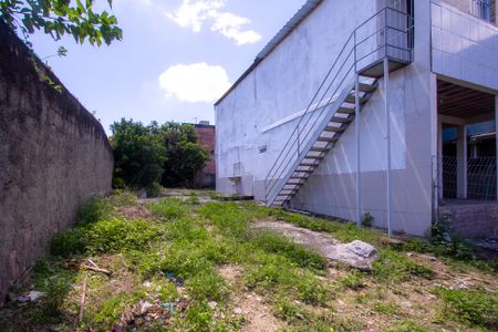 Casa para alugar com 75m², 2 quartos e 1 vagaQuintal